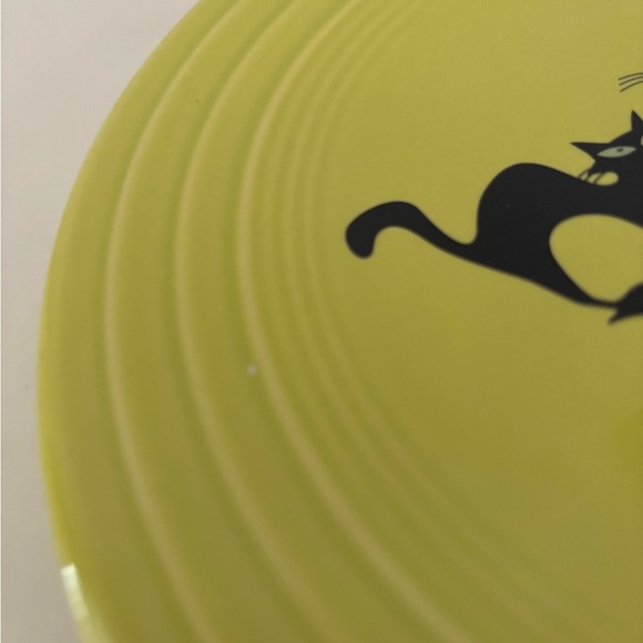 Fiesta Trio of Cats Boo plate Retired  NWT - Picture 2 of 3